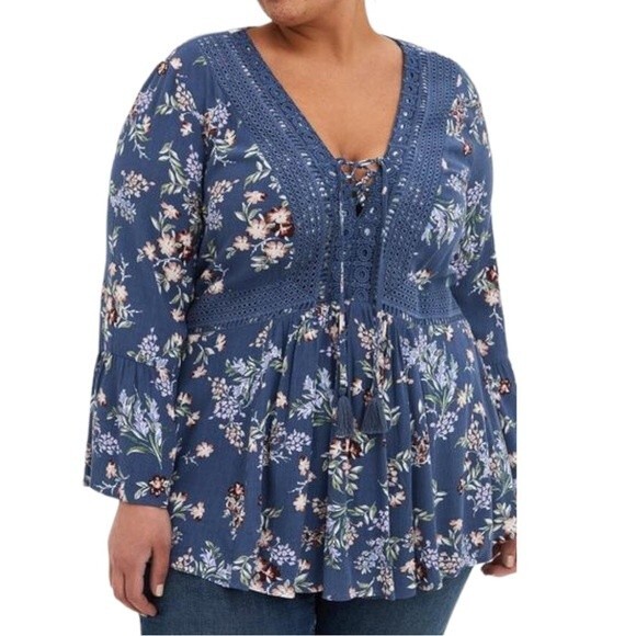 Torrid Babydoll Crochet Trim Lace-Up Top - Picture 1 of 13